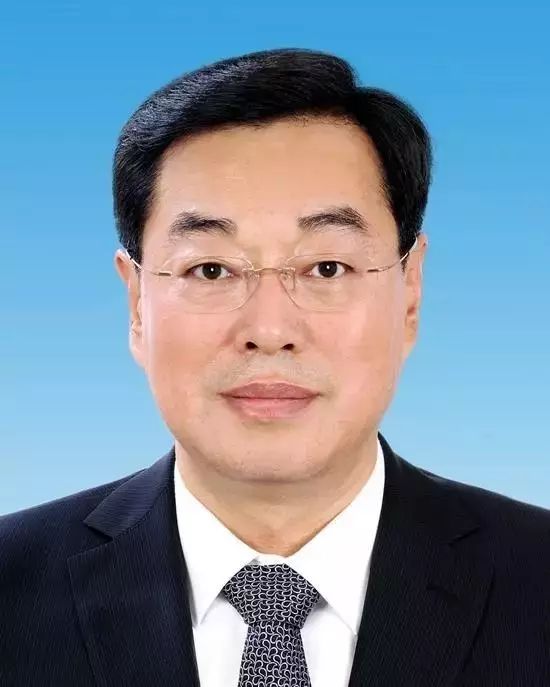 山东最新领导班子引领变革，铸就自信与成就新篇章